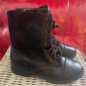 New with tag Arizona Jean Company Memory Foam Combat Boots Black